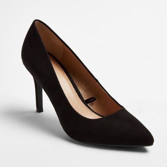 black pumps target